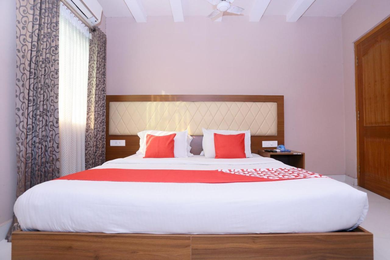 Oyo Flagship 25093 Hotel Thamam Kochi Luaran gambar