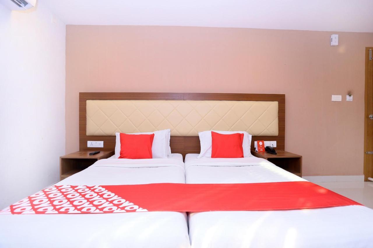 Oyo Flagship 25093 Hotel Thamam Kochi Luaran gambar